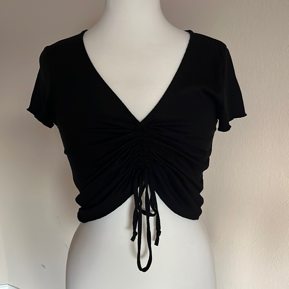 Hippie Rose Ribbed Black Scrunch Short Sleeve Crop top